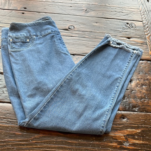 Ruby Rd. Blue Ankle Jeans Size 8 - Picture 5 of 6